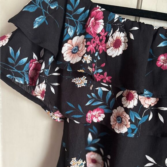 Off Shoulder Floral Ruffle Blouse L - Picture 5 of 8